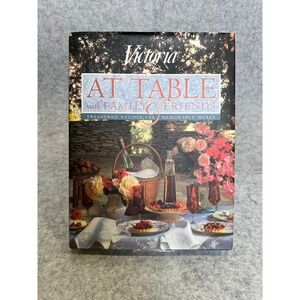 cookbook Victoria at Table With Family & Friends Cookbook Hardcover